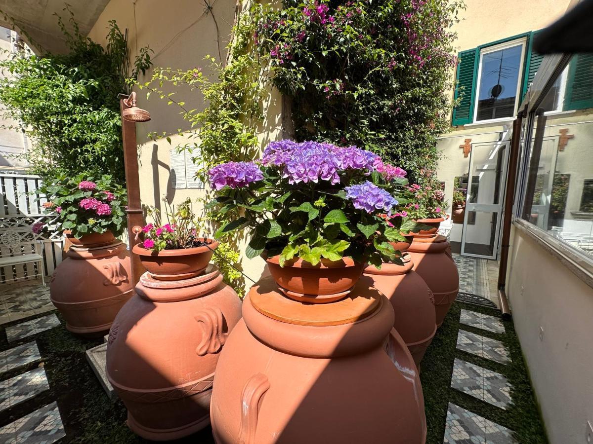 Domus Socolatae Residenza D'Epoca Charming B&B - Adults Only Follonica Exterior foto